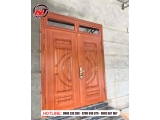 Cửa thép vân gỗ có bị cong vênh, co ngót không?