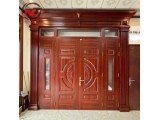 Thi công cửa thép vân gỗ uy tín tại Bình Dương - Đội thợ giỏi
