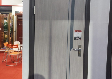 Làm sao để đảm bảo độ bền của cửa nhựa composite sau khi lắp đặt?