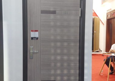 Thời gian thi công lắp đặt cửa nhựa composite mất bao lâu?