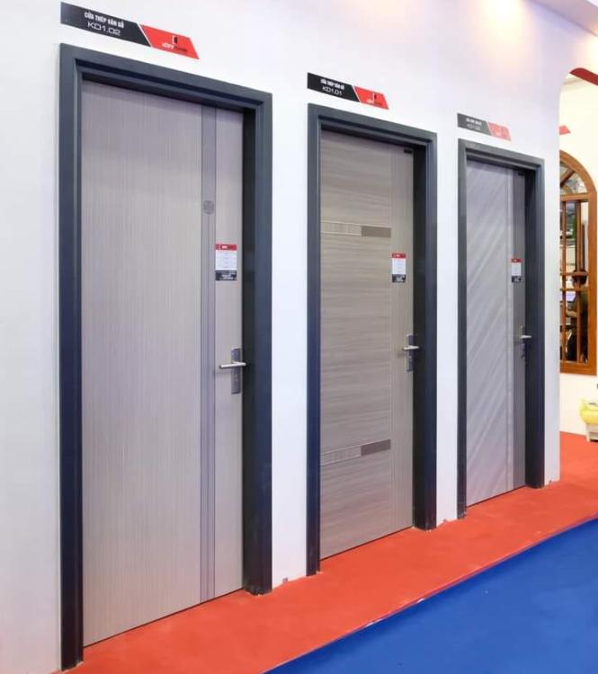 Địa chỉ bán cửa nhựa composite chất lượng tại Bình Dương - Giao nhanh