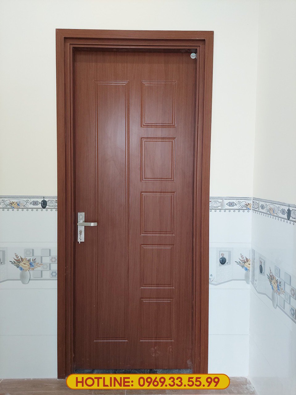 Cửa nhựa composite khác gì so với cửa gỗ công nghiệp