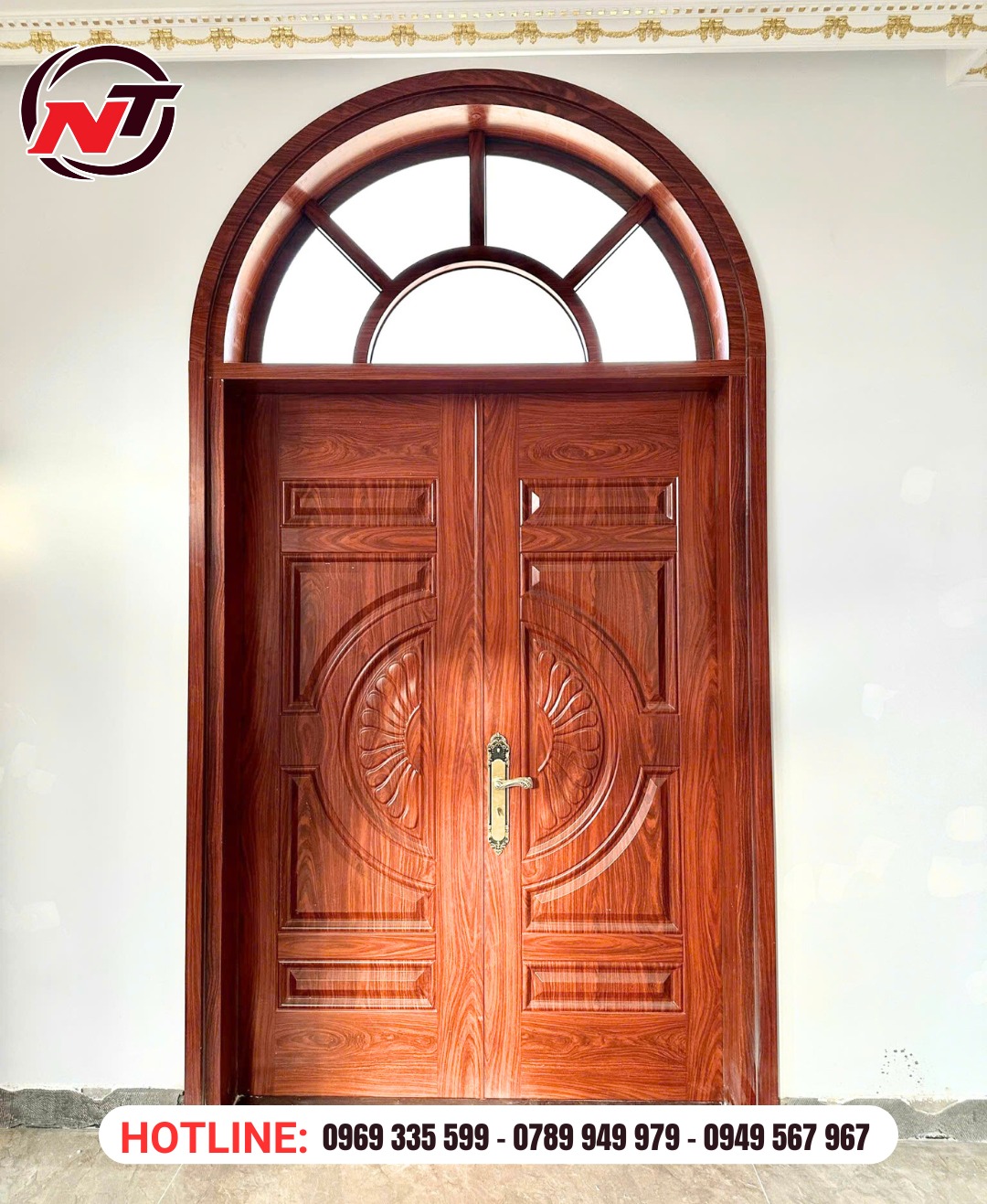 Cửa thép vân gỗ có dễ lắp đặt không