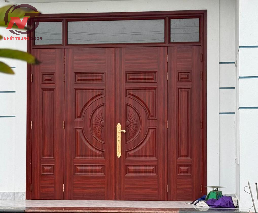 Lắp đặt cửa sổ thép vân gỗ tại Bình Dương